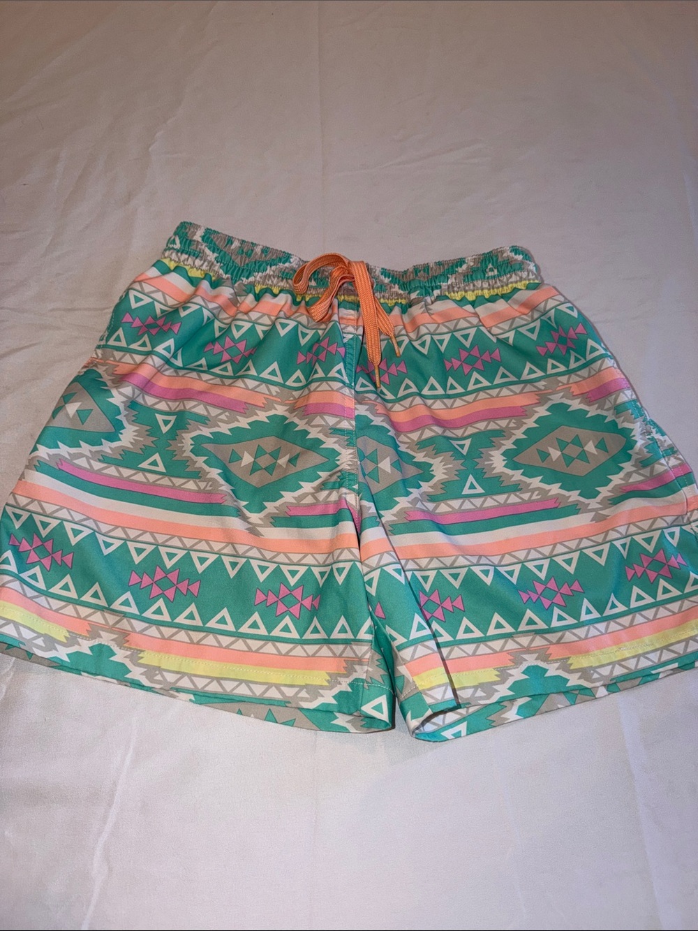 T0209200 Chubbies Small The En Fuegos Aztec Print 5.5" Classic Trunks Shorts
